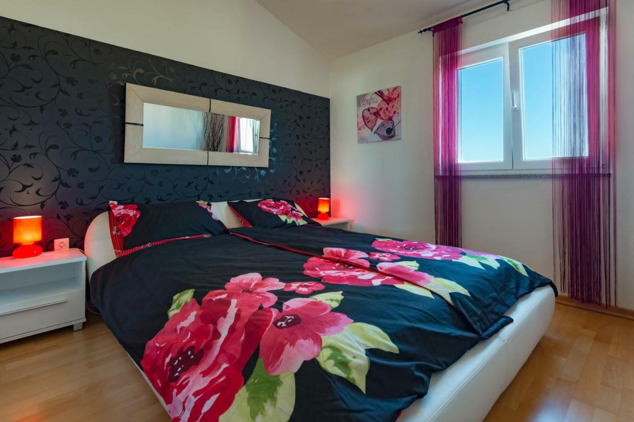 Apartment Ina Pula Dış mekan fotoğraf